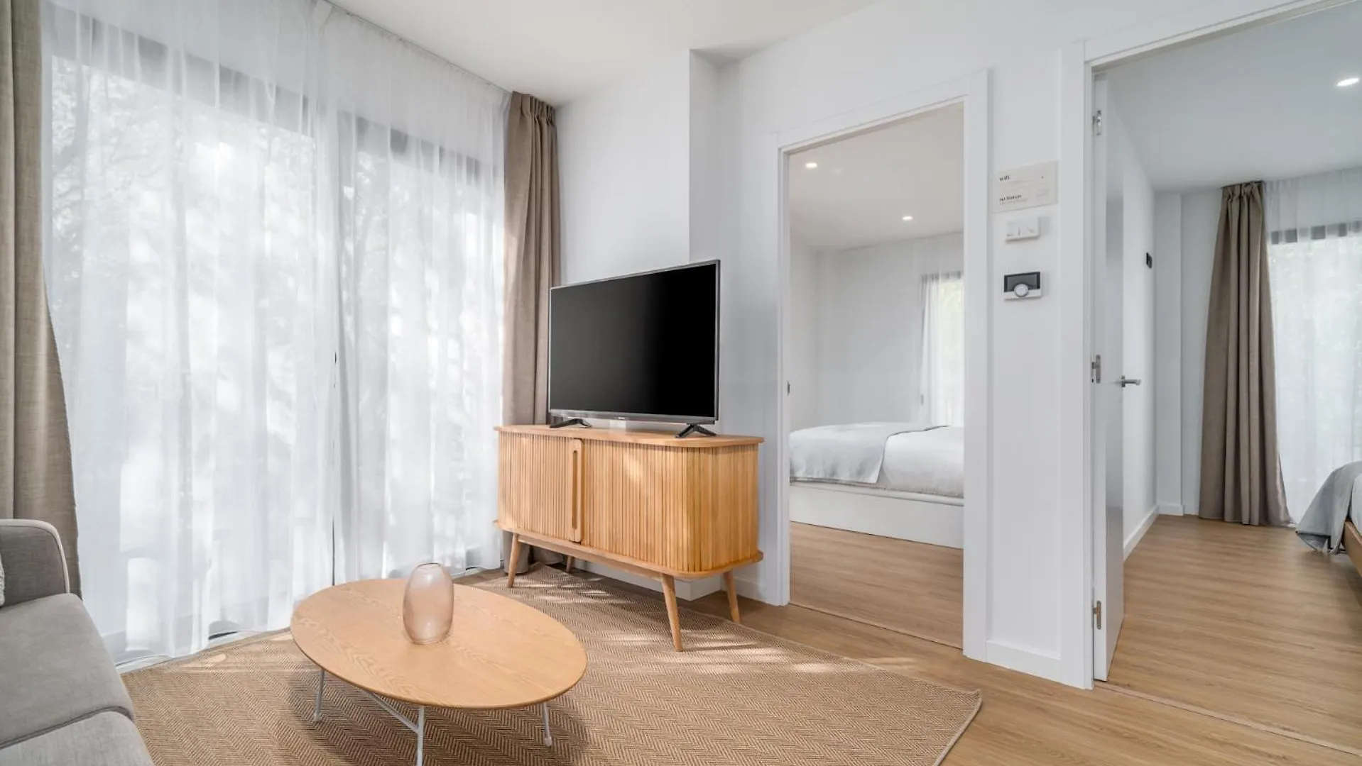Limehome Barcelona Placa Pirineus L'Hospitalet de Llobregat Apartment
