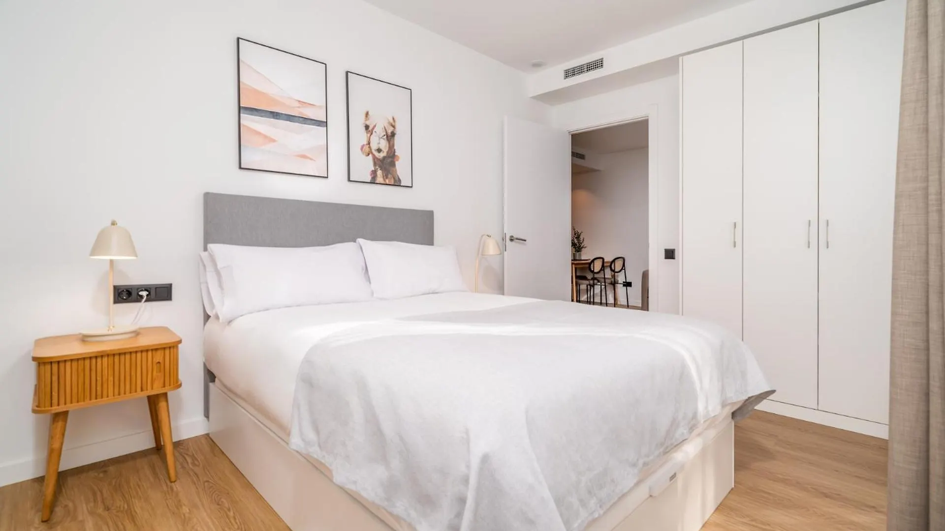 Limehome Barcelona Placa Pirineus L'Hospitalet de Llobregat Espagne