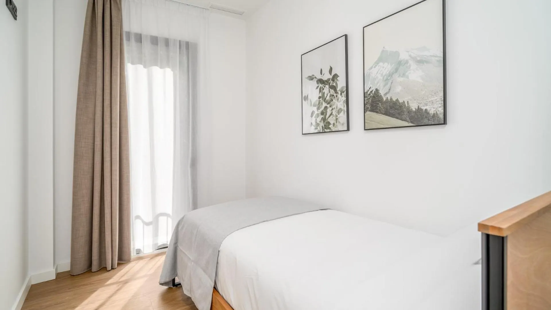 Appartement Limehome Barcelona Placa Pirineus L'Hospitalet de Llobregat