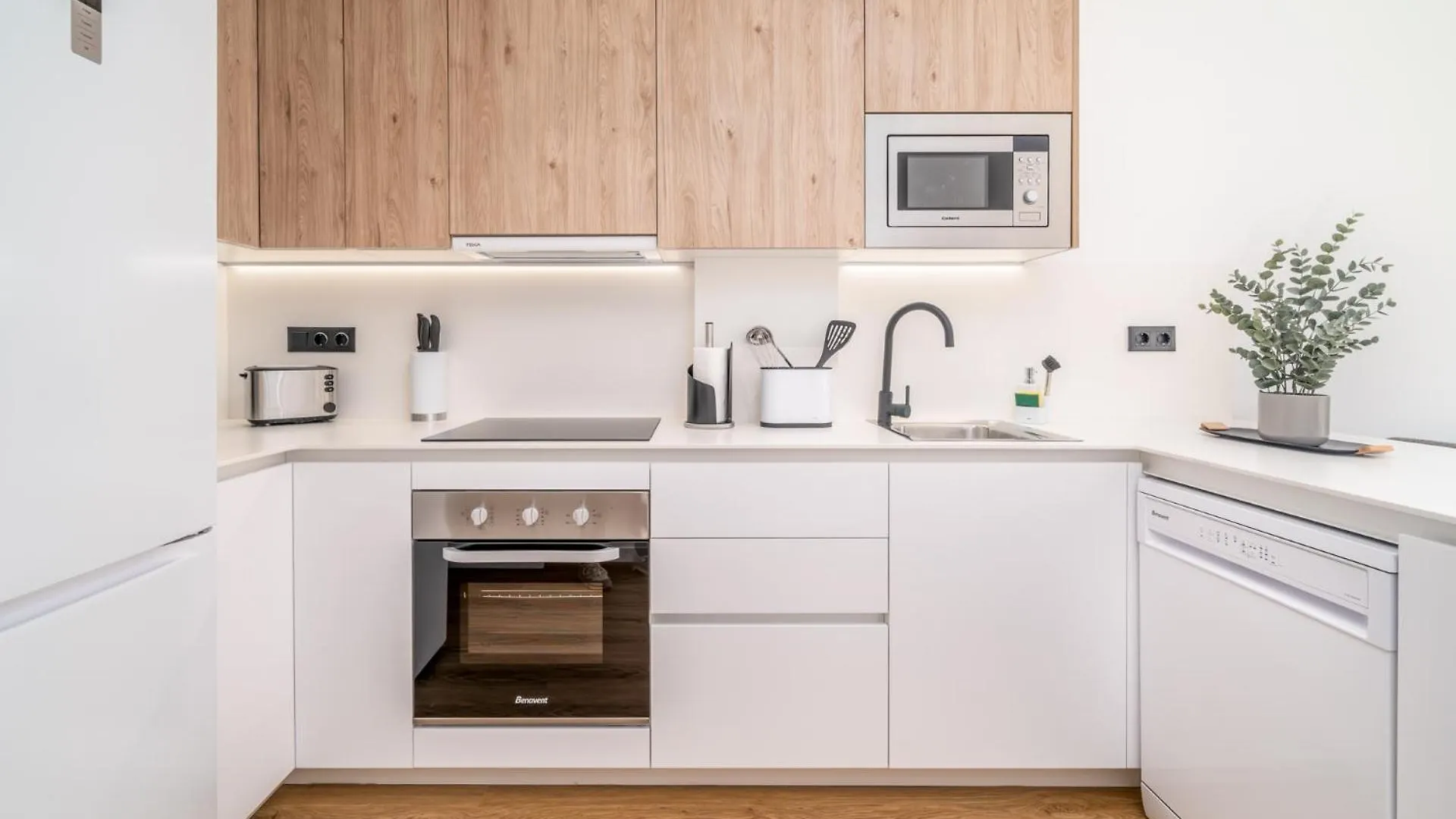 Limehome Barcelona Placa Pirineus L'Hospitalet de Llobregat Appartement